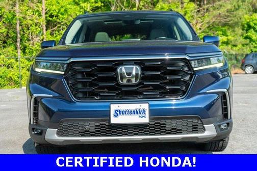 2024 Honda Pilot Touring 8-Passenger
