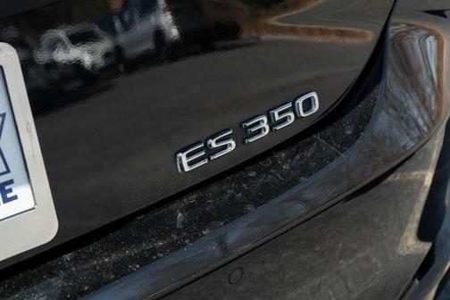 2022 Lexus ES 350 Base