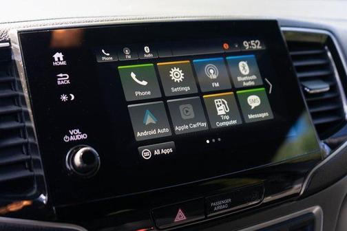 2022 Honda Pilot 2WD Sport