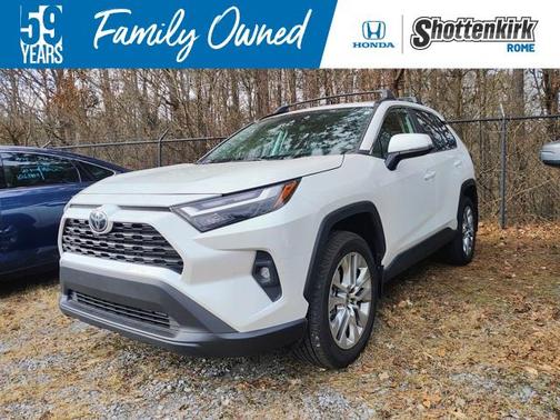 2025 Toyota RAV4 XLE Premium