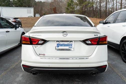 2022 Nissan Altima SR FWD