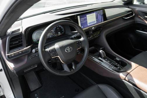 2024 Toyota Crown Limited