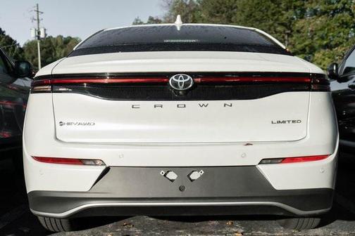 2024 Toyota Crown Limited