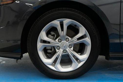 2025 Honda Accord LX 1.5T