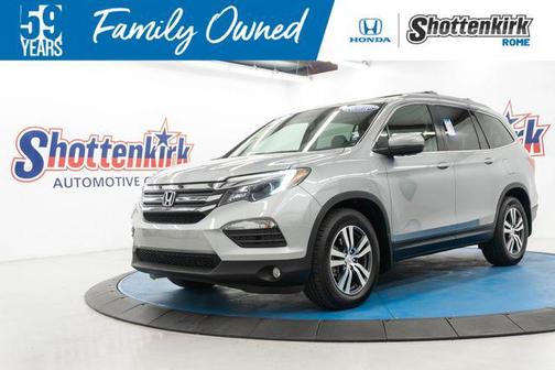Lunar Silver Metallic 2017 Honda Pilot EX-L