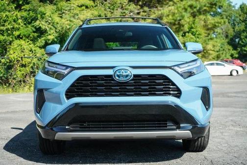 2024 Toyota RAV4 Hybrid SE