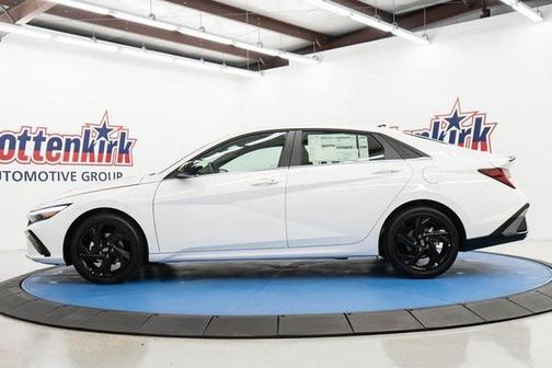 2026 Hyundai ELANTRA Sport