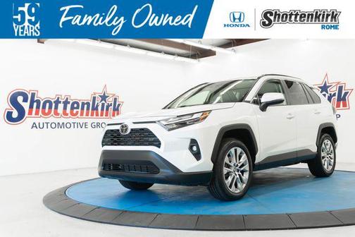 Pearl 2024 Toyota RAV4 XLE Premium