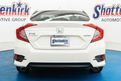 2017 Honda Civic Touring