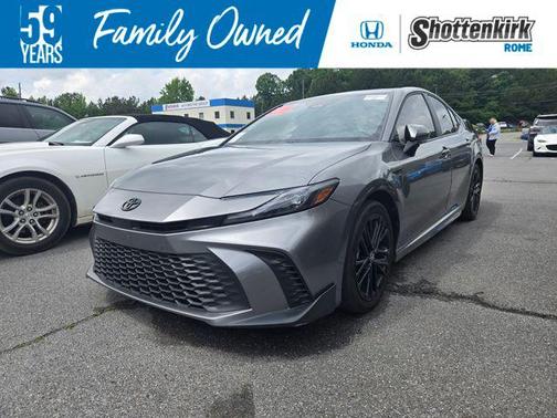 Heavy Metal 2025 Toyota Camry SE