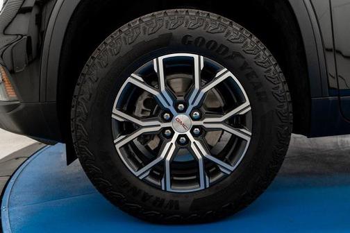 2024 GMC Acadia AWD AT4