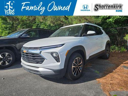 Summit White 2025 Chevrolet Trailblazer LT