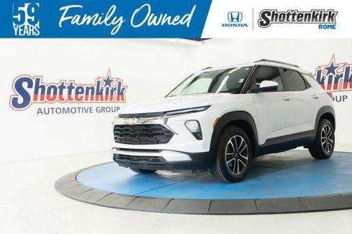 Summit White 2025 Chevrolet Trailblazer LT