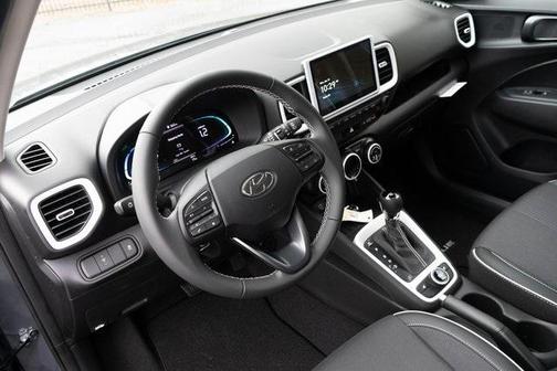 2025 Hyundai VENUE Limited