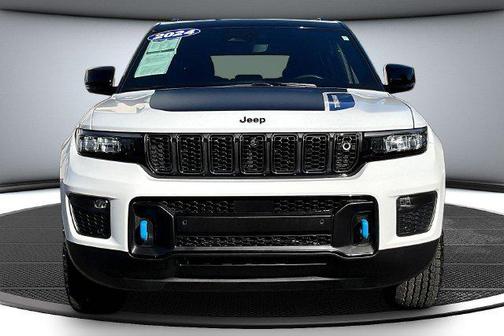 Bright White Clearcoat 2024 Jeep Grand Cherokee 4xe Trailhawk