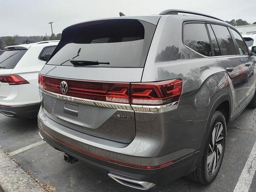 2025 Volkswagen Atlas 2.0T SE w/Technology 4MOTION