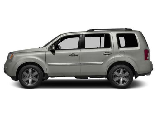 White 2015 Honda Pilot Touring