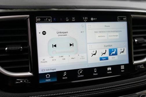 2023 Chrysler Pacifica Hybrid Touring L