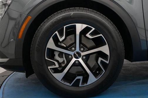 Gravity Gray 2024 Kia Sportage EX