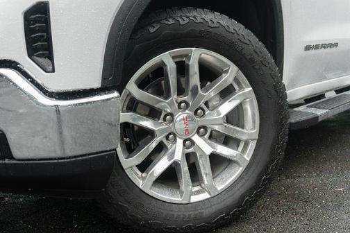 Summit White 2025 GMC Sierra 1500 SLT