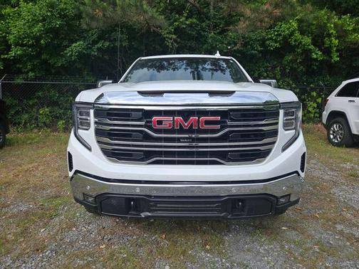 Summit White 2025 GMC Sierra 1500 SLT