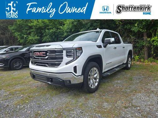 Summit White 2025 GMC Sierra 1500 SLT