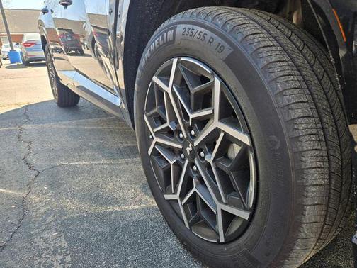 Black Pearl 2024 Hyundai TUCSON Hybrid N Line