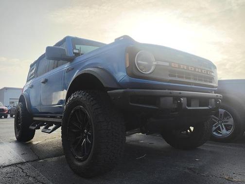 2021 Ford Bronco Base