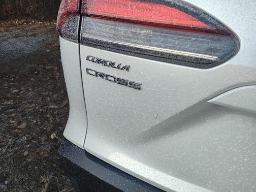 2022 Toyota Corolla Cross XLE