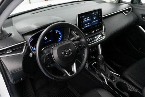 2022 Toyota Corolla Cross XLE