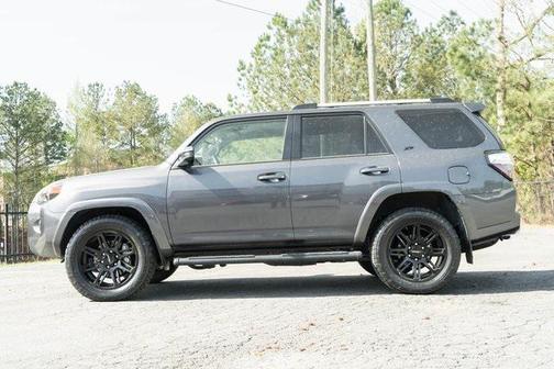 2022 Toyota 4Runner SR5
