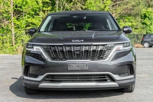 2023 Kia Carnival LX