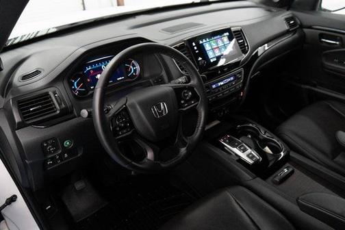 2022 Honda Pilot AWD Black Edition