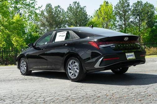 2025 Hyundai ELANTRA HEV Blue