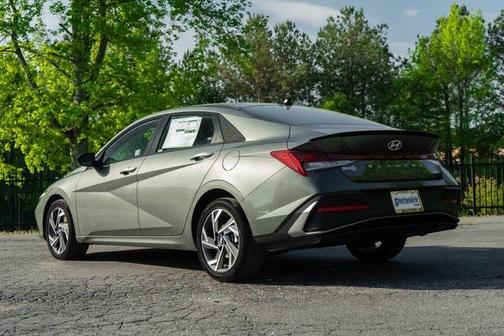 2025 Hyundai ELANTRA Sport