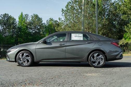 2025 Hyundai ELANTRA Sport