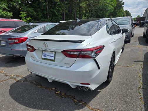 Wind Chill Pearl/Midnight Black Metallic 2023 Toyota Camry XSE