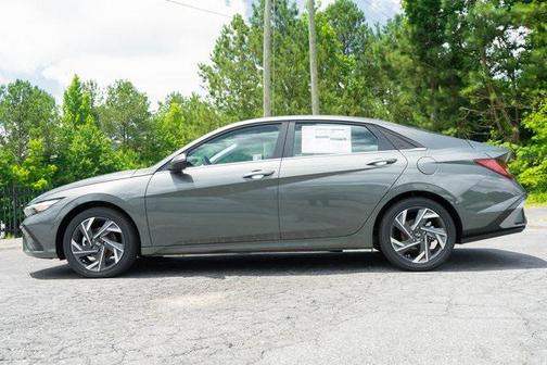 2025 Hyundai ELANTRA Limited