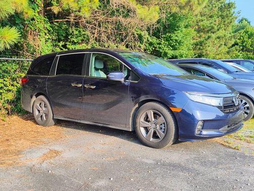 Obsidian Blue Pearl 2022 Honda Odyssey EX
