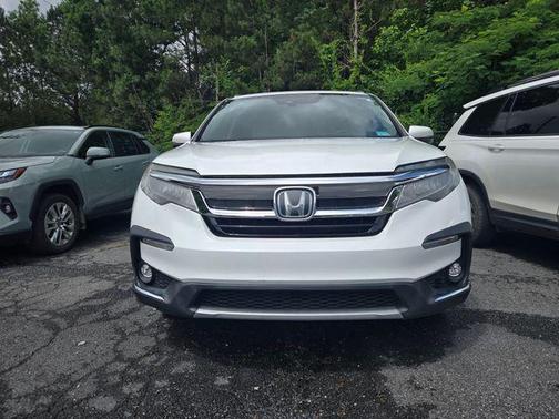 Platinum White Pearl 2021 Honda Pilot Touring 8-Passenger