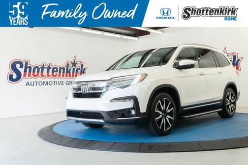 Platinum White Pearl 2021 Honda Pilot Touring 8-Passenger