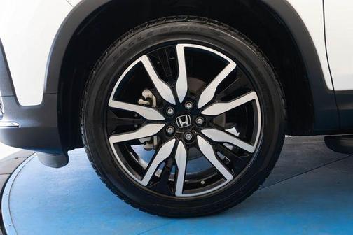 Platinum White Pearl 2021 Honda Pilot Touring 8-Passenger