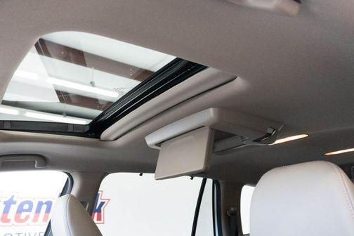 Platinum White Pearl 2021 Honda Pilot Touring 8-Passenger