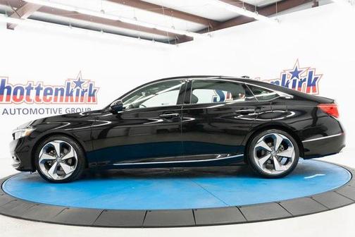 2020 Honda Accord Touring 2.0T