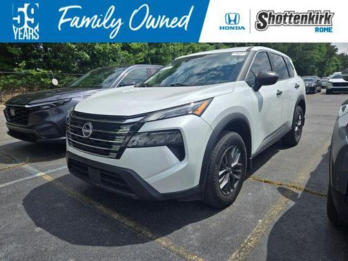 Everest White Pearl 2024 Nissan Rogue S