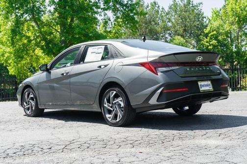 2025 Hyundai ELANTRA Sport