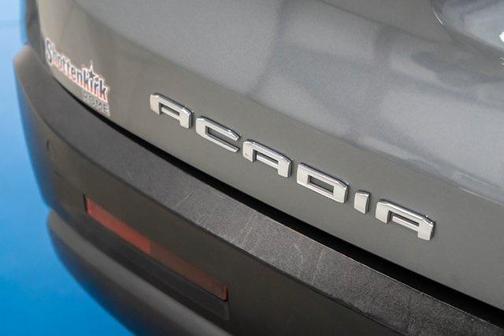 2022 GMC Acadia AWD AT4