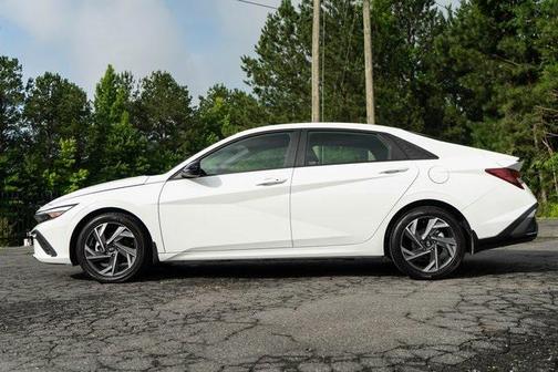 2025 Hyundai ELANTRA Sport