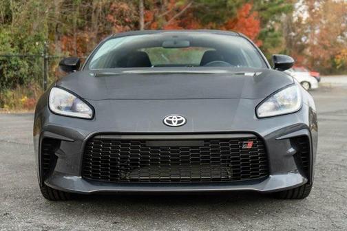 2024 Toyota GR86 Premium