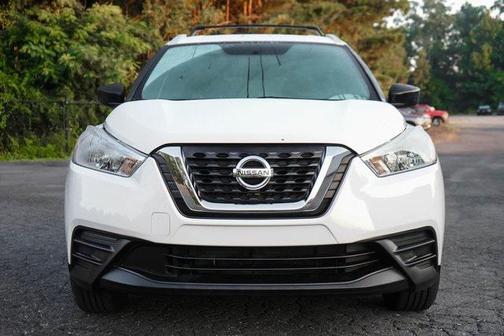 2019 Nissan Kicks S